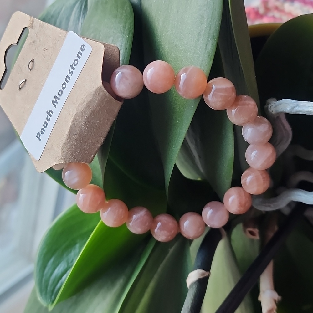 10mm Natural Peach Moonstone